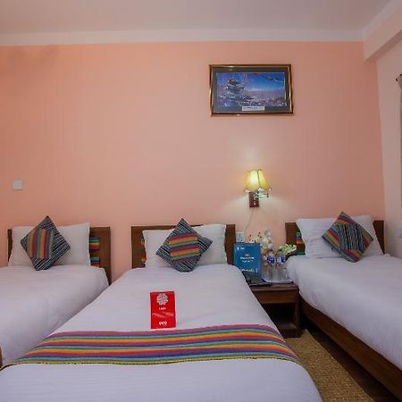 Kathmandu Embassy Hotel מראה חיצוני תמונה