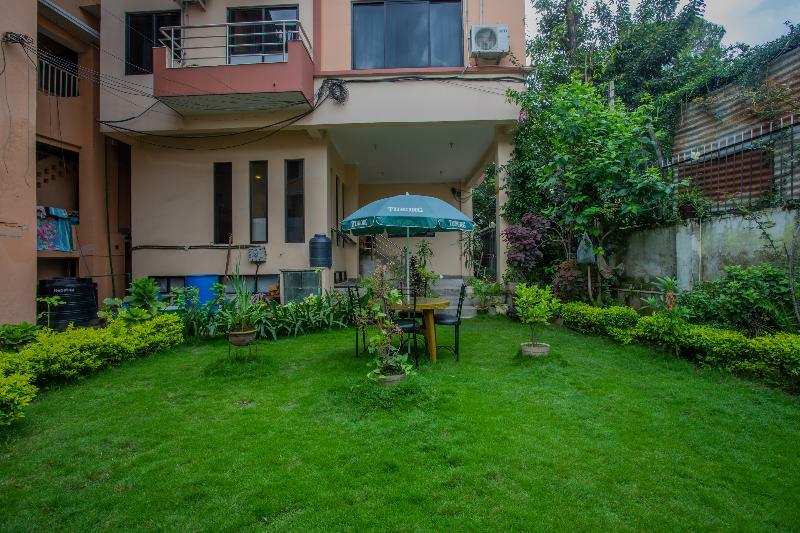 Kathmandu Embassy Hotel מראה חיצוני תמונה