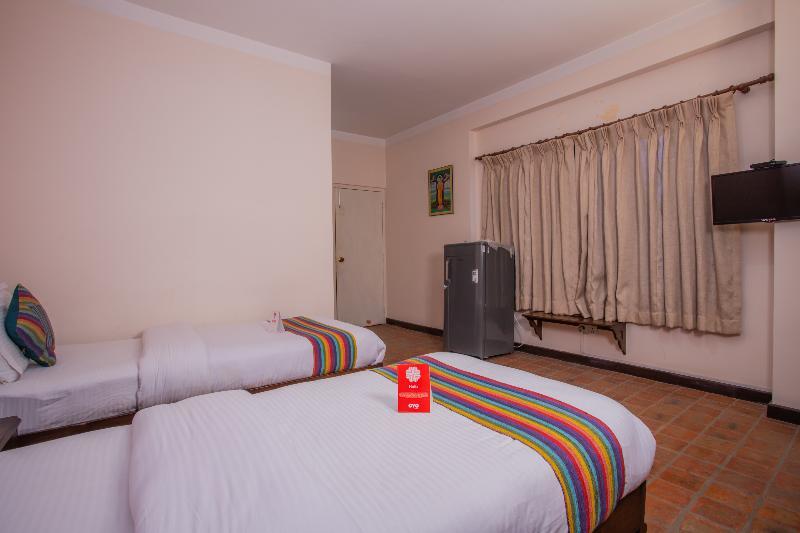 Kathmandu Embassy Hotel מראה חיצוני תמונה
